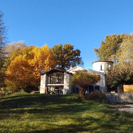 Les Favouilles - Gite & Chambres D Hotes Dauphin Εξωτερικό φωτογραφία