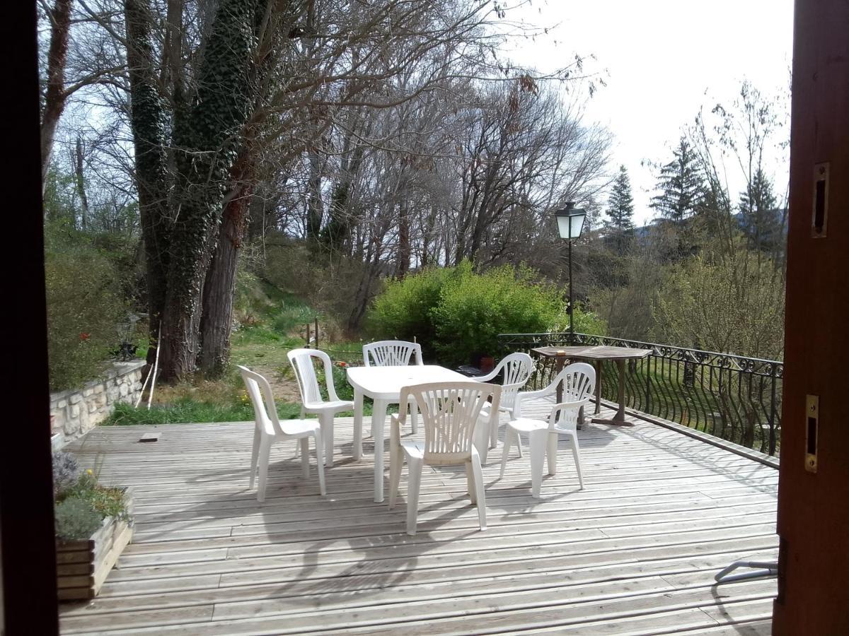 Les Favouilles - Gite & Chambres D Hotes Dauphin Εξωτερικό φωτογραφία