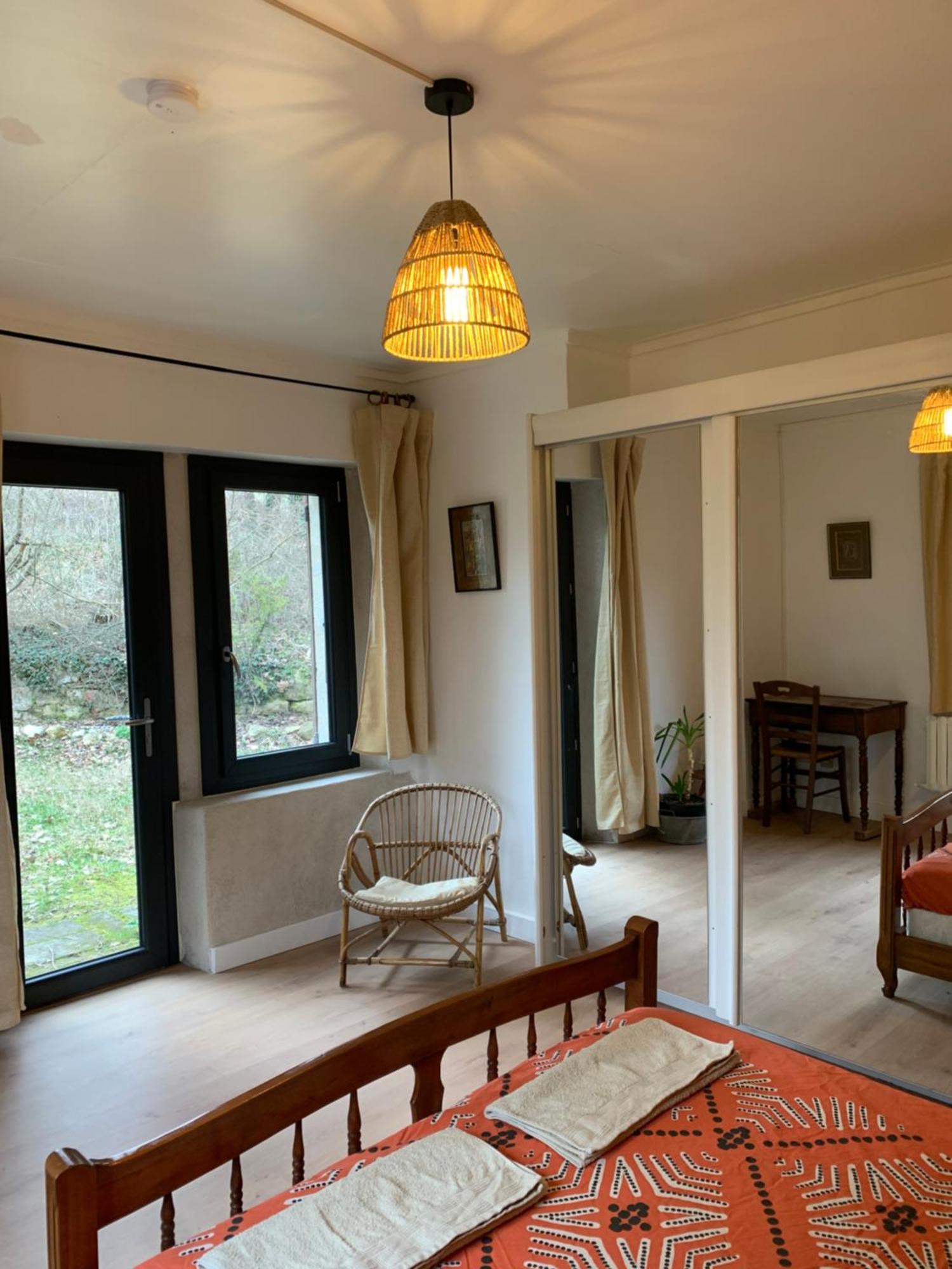 Les Favouilles - Gite & Chambres D Hotes Dauphin Εξωτερικό φωτογραφία