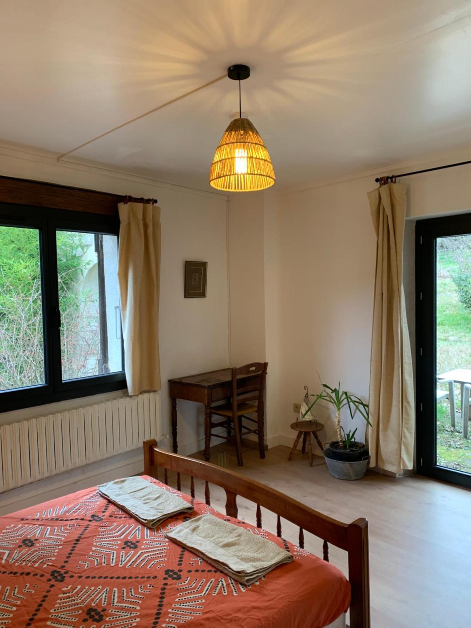 Les Favouilles - Gite & Chambres D Hotes Dauphin Δωμάτιο φωτογραφία